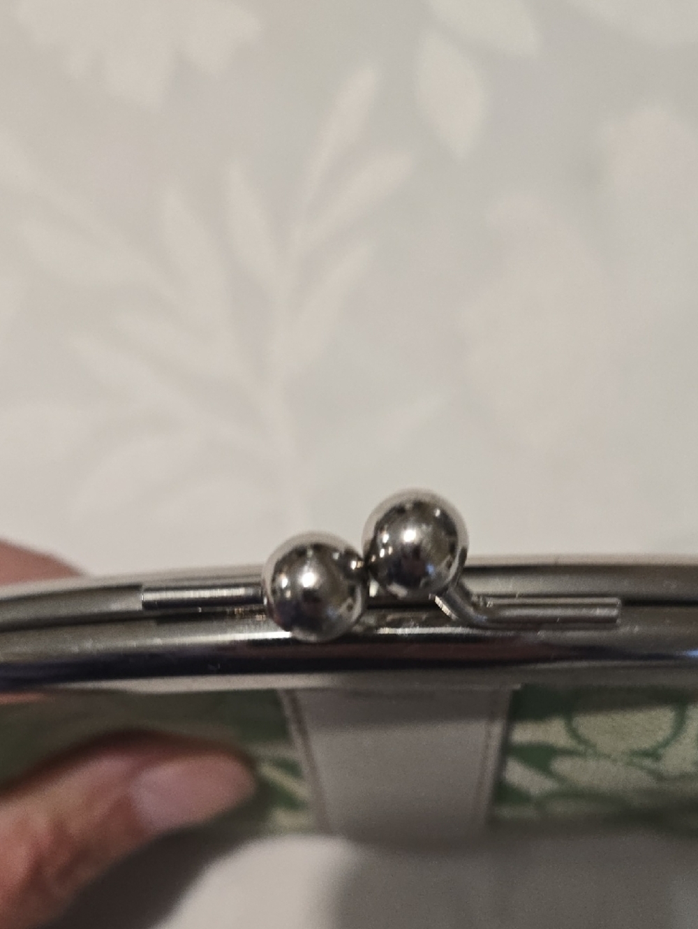 Rare Coach Green Signature Coin Purse with White Trim - Picture 3 of 6